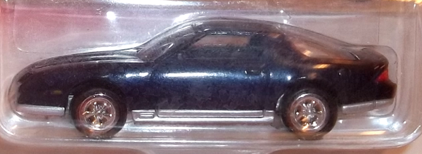 Johnny-Lightning-35th-Anniversary-SS-Camaro-1984-blue-black-Z28 CLOSEUP