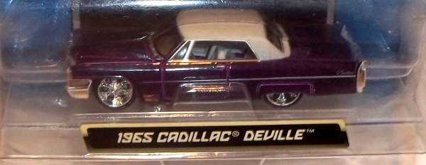 Maisto All Stars RED purple 1965 Cadillac Deville with White Top CLOSEUP