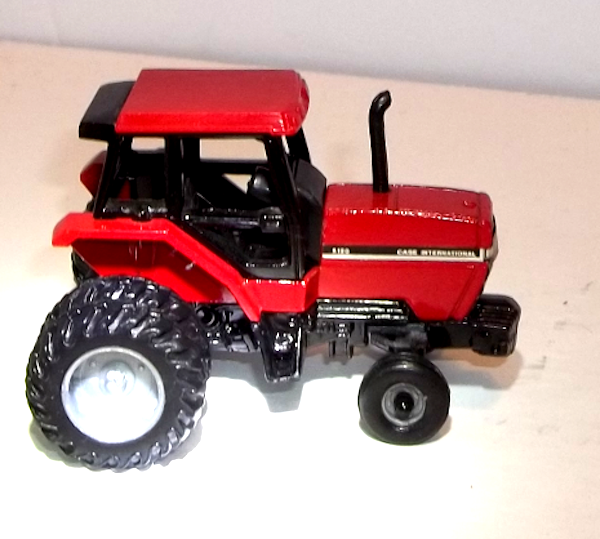 5120 Red Maxxum Case International Tractor with double-rear wheels (2nd right side view)