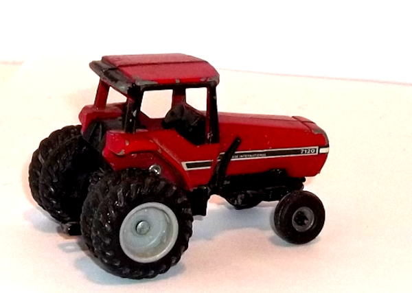 7120 Red Case International Tractor -It PLAYED HARD!