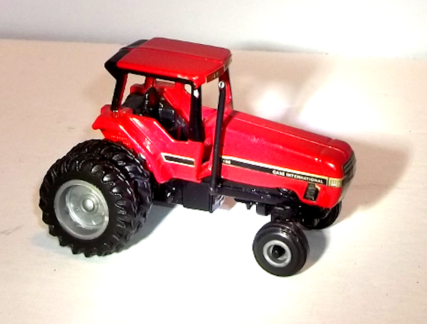 7150 Red Case International Tractor with double rear tires 2nd right side view