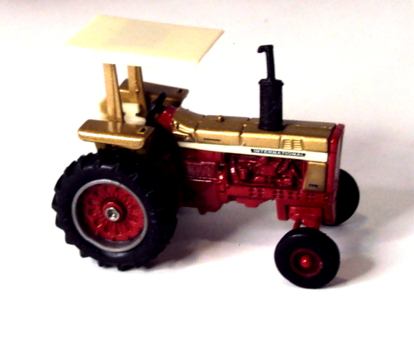 826 Gold Demonstrator IH Tractor with canopy (right side)