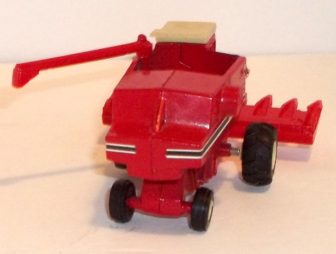 AXIAL Flow 1640 International Harvester with corn header - rear view