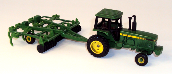 John Deere Tractor with disc cultivator (right-side)