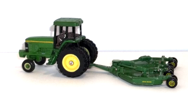John Deere tractor with paladin tool