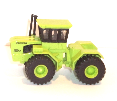 Steiger Turbo Tiger II tractor, 4WD (left-side view)